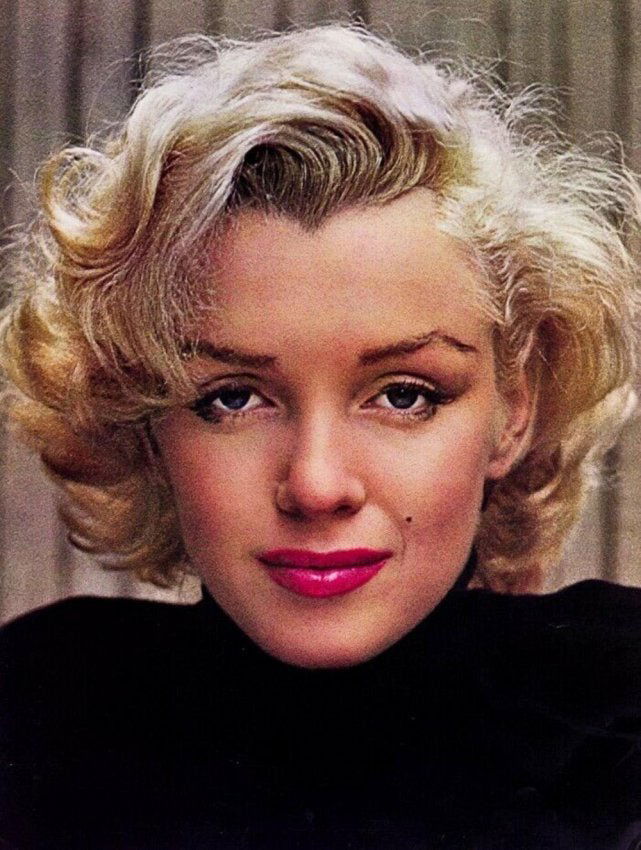 Alfred Eisenstaedt, 1966 MARILYN MONROE: Photographer: Alfred Eisenstaedt (German-born American, 1898 - 1995) - one of the most prolific and historically important photographers of the 20th century. Eisenstaedt achieved prominence as a photo