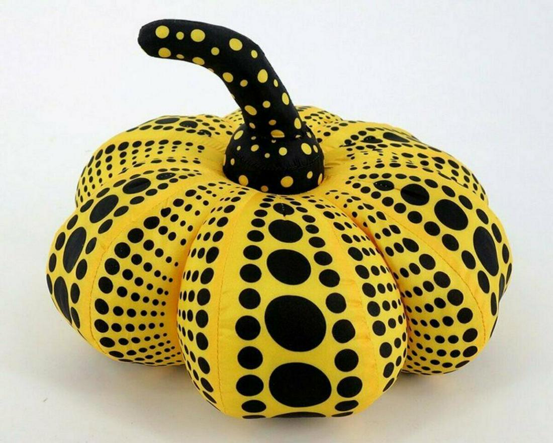 YAYOI KUSAMA, Dots Obsession, Soft Sculpture Pumpkin (1 of 3)