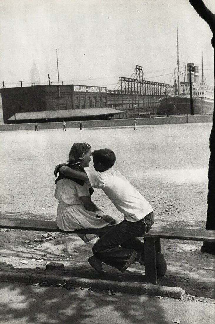 HENRI CARTIER-BRESSON, Hoboken Young Couple, 1947 (1 of 1)