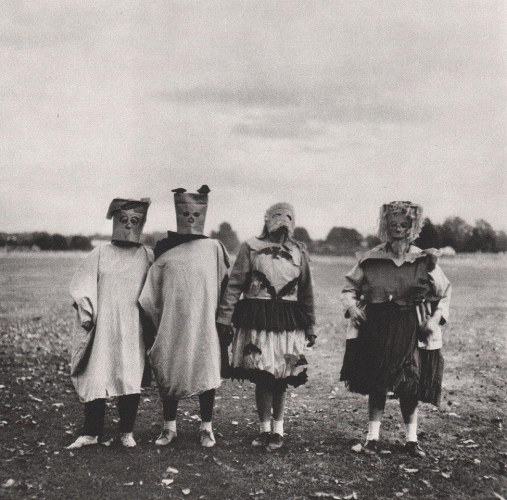 DIANE ARBUS - Untitled 2,1970-71 (1 of 1)