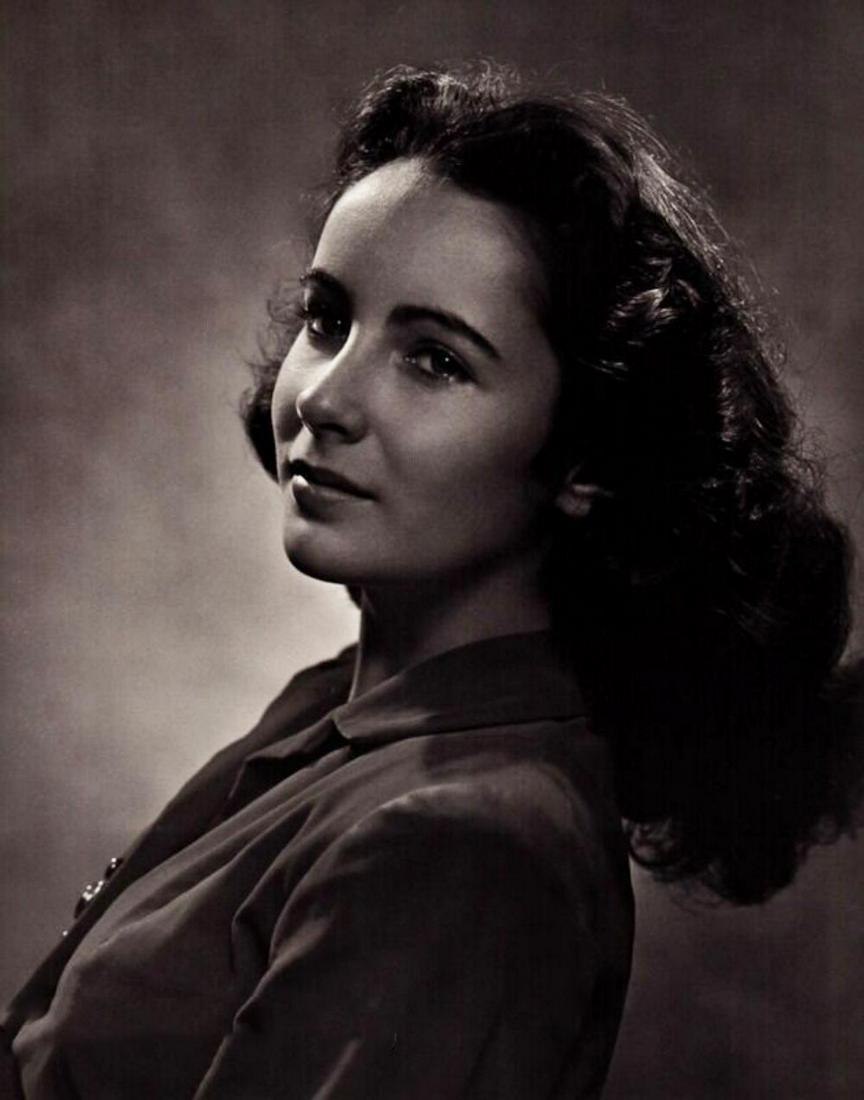 YOUSUF KARSH, 1946 Vintage ELIZABETH TAYLOR (1 of 1)
