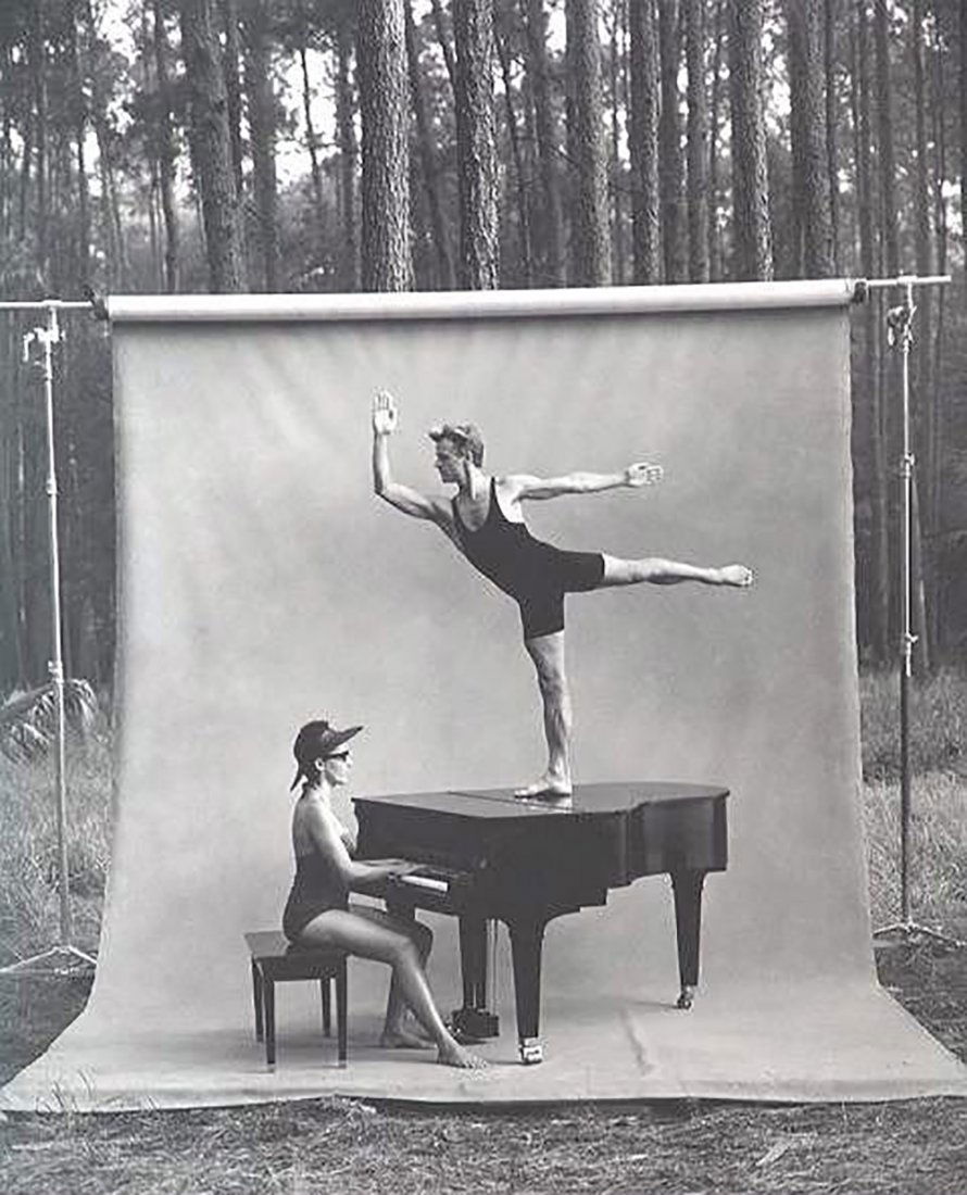 Annie Leibovitz, Mikhail Baryshnikov, Florida, 1990: Photographer: Annie Leibovitz October 2, 1949. Anna-Lou "Annie" Leibovitz is an American portrait photographer. She is best known for her engaging portraits, particularly of celebrities, which often f
