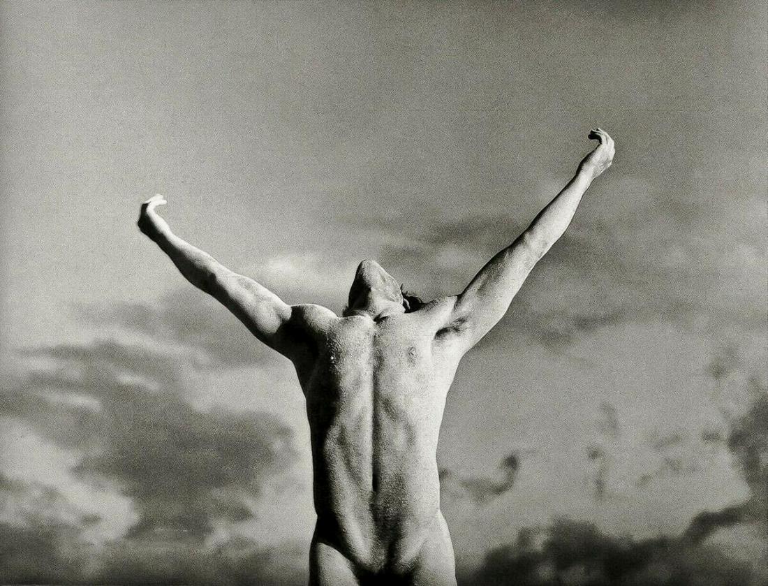 HERB RITTS, 1989 Male Nude Body Hawaii: Photographer: Herbert "Herb" Ritts (American, 1952 - 2002) - renowned fashion, art and celebrity photographer. Title: "David Against Sky, Hawaii" Subject: Male Nude Study. Type Of Print: Fine Duotone 