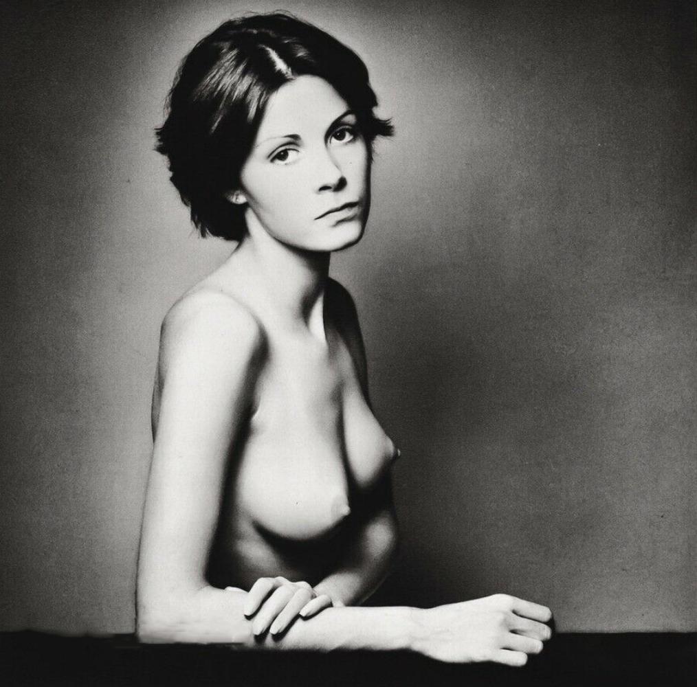 JEANLOUP SIEFF - Torses Nus, Kim, Paris, 1975 (1 of 1)