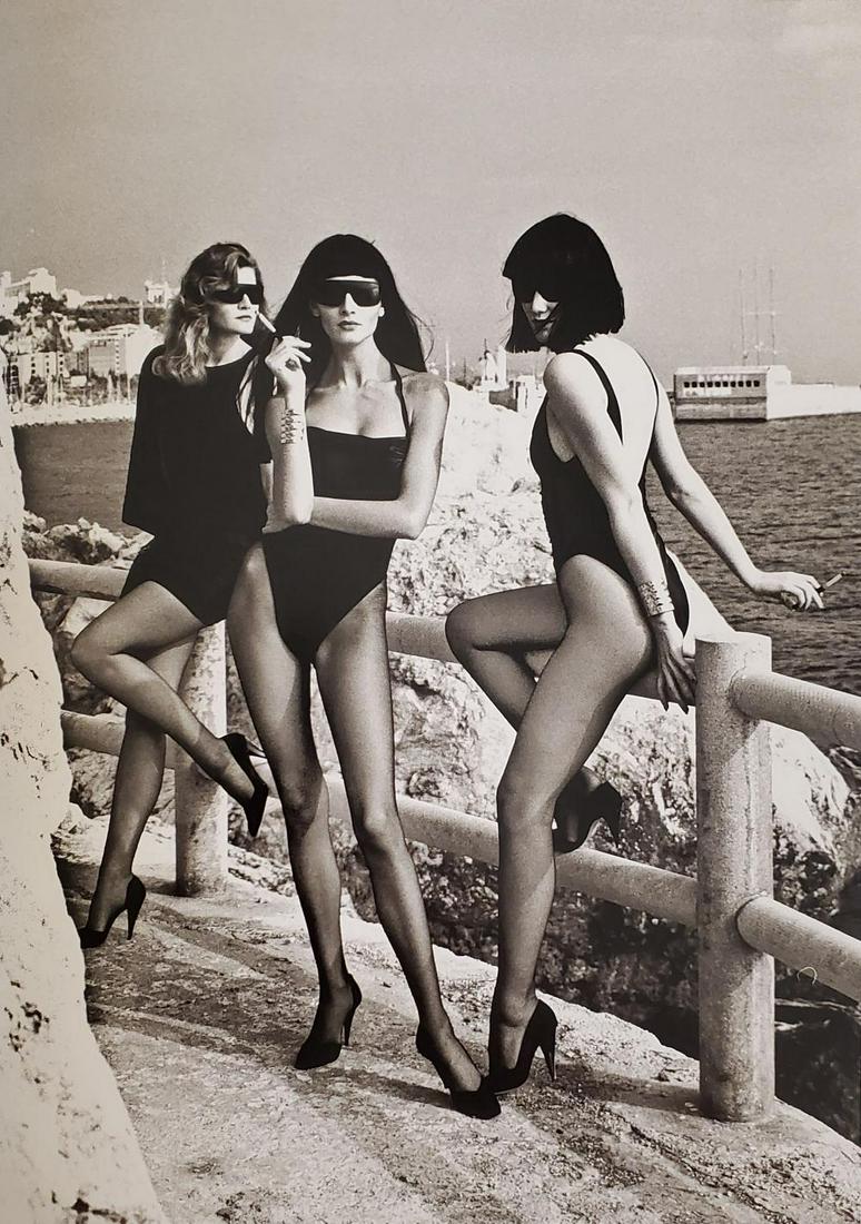 Helmut Newton, VOGUE ITALIA, 1986: Photographer: Helmut Newton (Germany, 1920 - 2004) - best known for his erotically charged highly stylized images, Helmut Newton was one of the most influential fashion photographers of all time. Subj