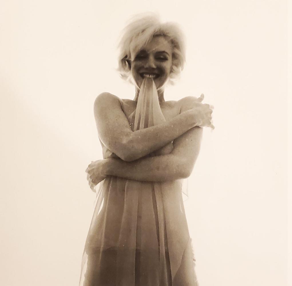 Bert Stern "Marilyn Monroe The Last Sitting - 1962": Photographer: Bert Stern: Bert Stern, the famous commercial and fashion photographer of the 60s, was the last to be granted a sitting by Marilyn Monroe six weeks before her tragic death. The three-day