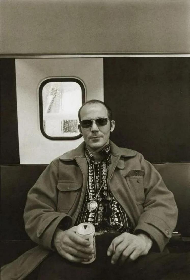 ANNIE LEIBOVITZ - Hunter S. Thompson, Dulles, 1972: Photographer: Annie Leibovitz October 2, 1949. Anna-Lou "Annie" Leibovitz is an American portrait photographer. She is best known for her engaging portraits, particularly of celebrities, which often f