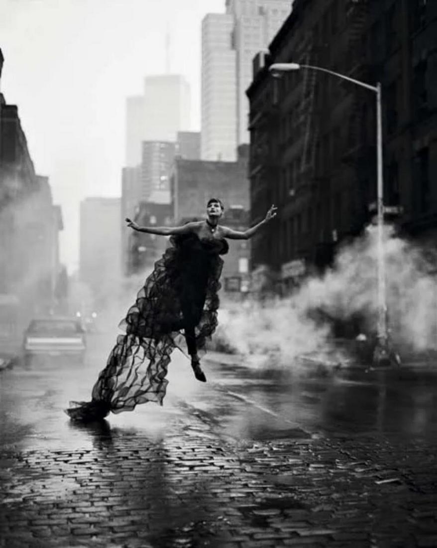 PETER LINDBERGH, Linda Evangelista, Harper's Bazaar,: Photographer: Peter Lindbergh was a German fashion photographer and film director. He had studied arts in Berlin and Krefeld, and exhibited his works before graduation. In 1971, he turned to photograp