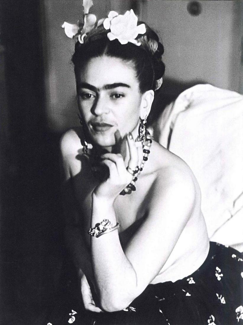 Julien Levy, Frida Kahlo Portrait,1938: Photographer: Julien Levy Subject/Title: Frida Kahlo Portrait Date Of Negative: 1938 Type Of Print: Authentic Vintage Sheet Fed Photogravure/Heliogravure Date Of Print: 2021 Publisher: Taschen GmbH Pa