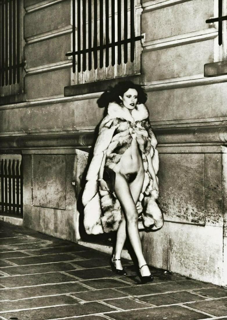 Helmut Newton, Laura in fox cape, Avenue Georges V, Paris, 1974: Photographer: Helmut Newton (Germany, 1920 - 2004) - best known for his erotically charged highly stylized images, Helmut Newton was one of the most influential fashion photographers of all time. Titl