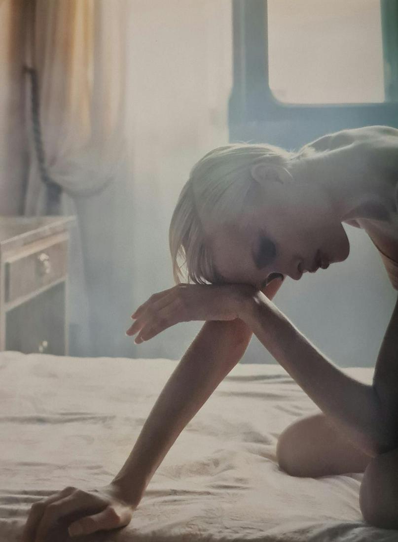 Michel Compte, Model Kylie Bax During A Break At A Fashion Shoot In Venice, 1997: Photographer: Michel Comte (born 19 February 1954) is a Swiss artist, filmmaker, fashion and portrait photographer. Subject/Title: Frida Kahlo Date Of Negative: 1997 Type Of Print: Sheet Fed Photograv