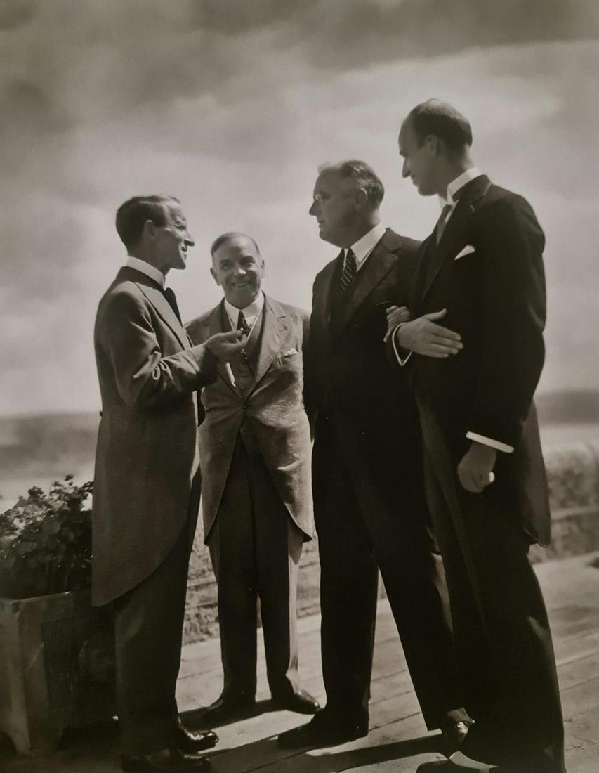 yousuf Karsh, Governer General Lord Tweedsmuir, Prime Minister Mackenzie King, President Franklin: Photographer: Yousuf Karsh(1908-2002) was an Armenian-Canadian portrait photographer, considered one of the greatest portrait photographers of the 20th century. His recognizable portraits include icon