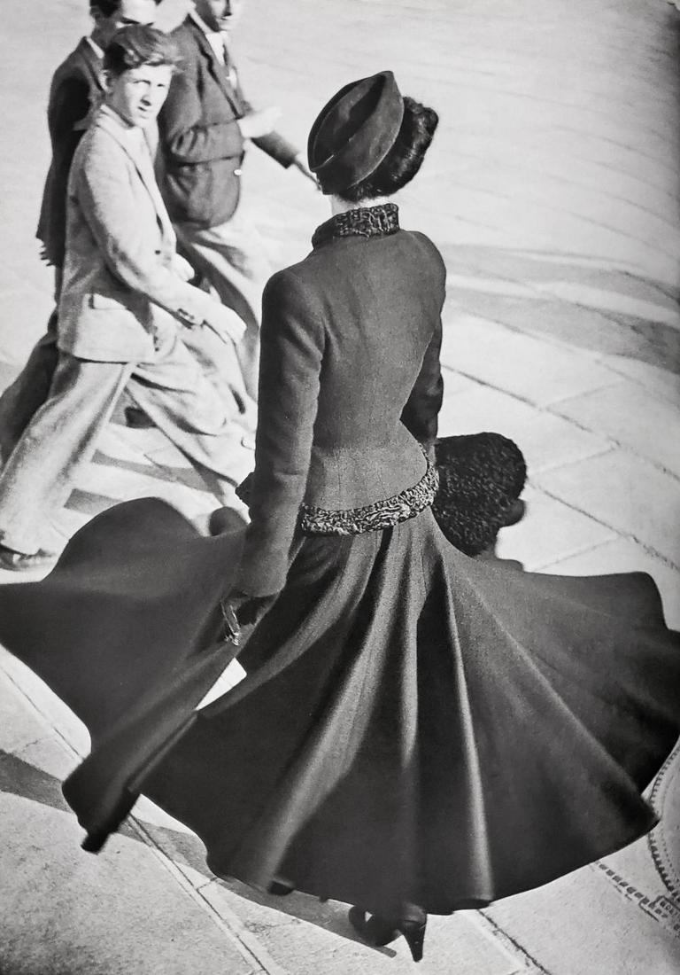 Richard Avedon, Renee, The New Look of Dior, Place de la Concorde, Paris, 1947 (1 of 1)