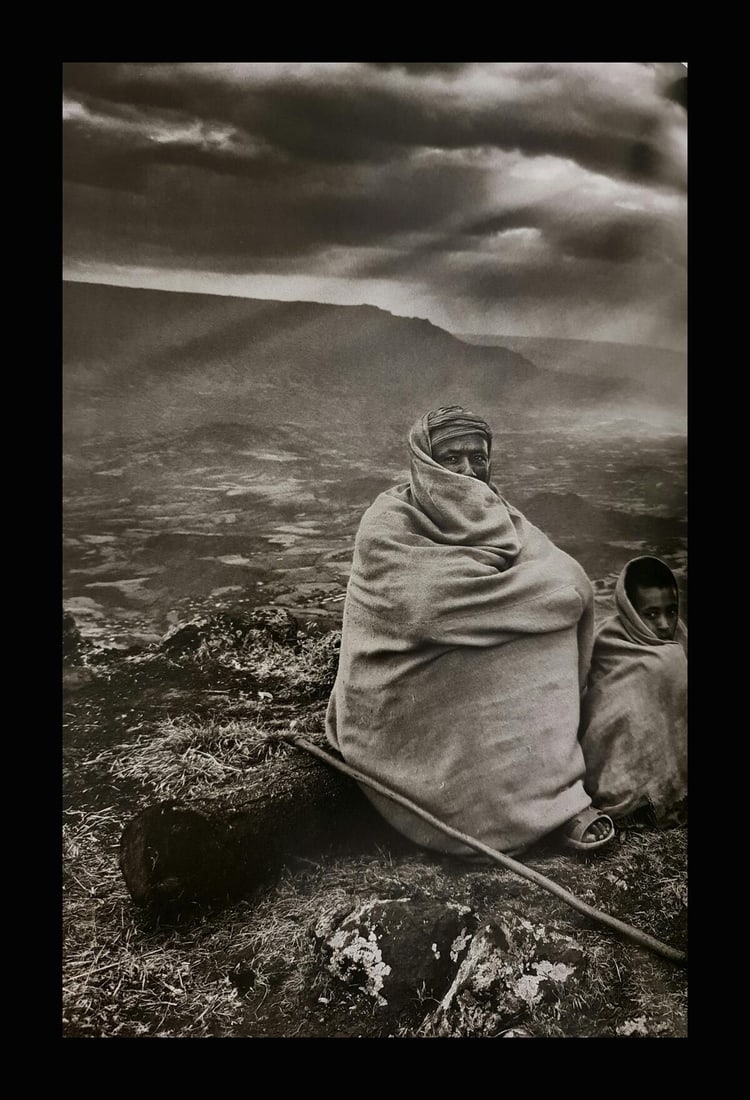 Sebastian Salgado, Ethiopian man and son, Ethiopia, 2008 (1 of 1)