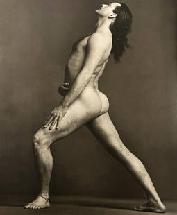 Annie Leibovitz, Mark Morris, New York City, 1989: Photographer: Annie Leibovitz October 2, 1949. Anna-Lou "Annie" Leibovitz is an American portrait photographer. She is best known for her engaging portraits, particularly of celebrities, which often f
