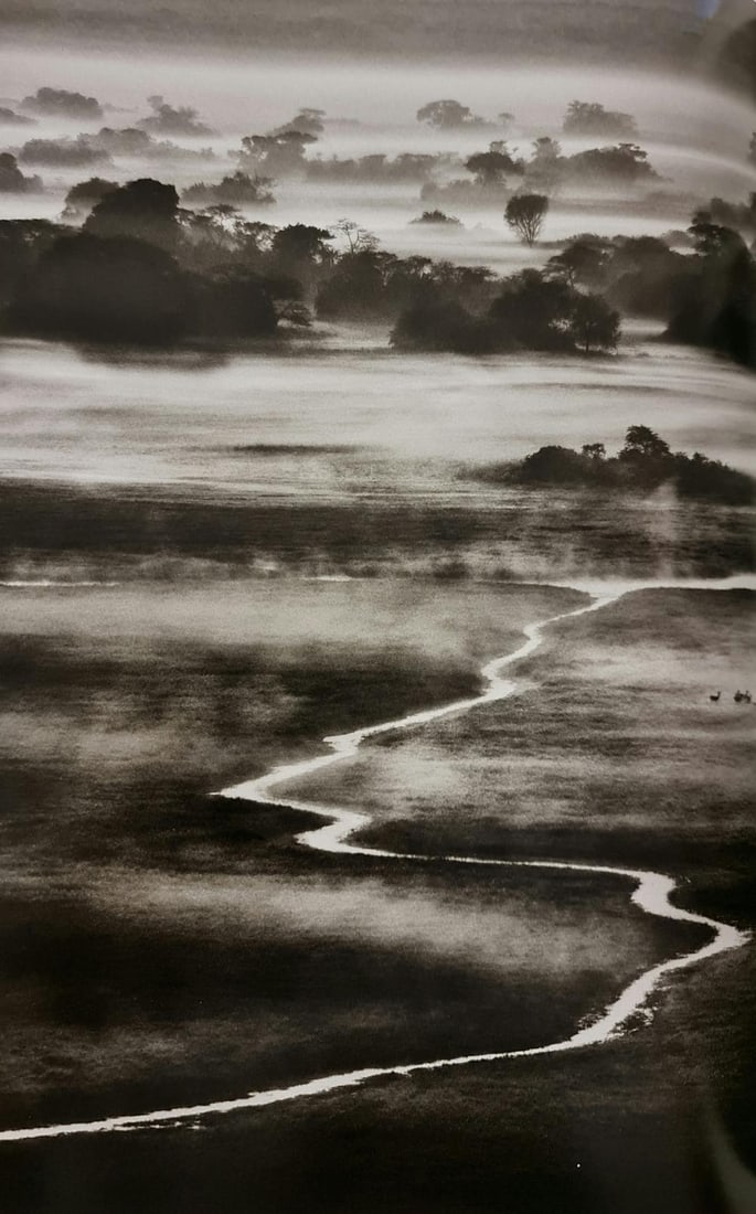 Sebastian Salgado, Chilly night in the Zambian winter, Zambia, 2010 (1 of 1)