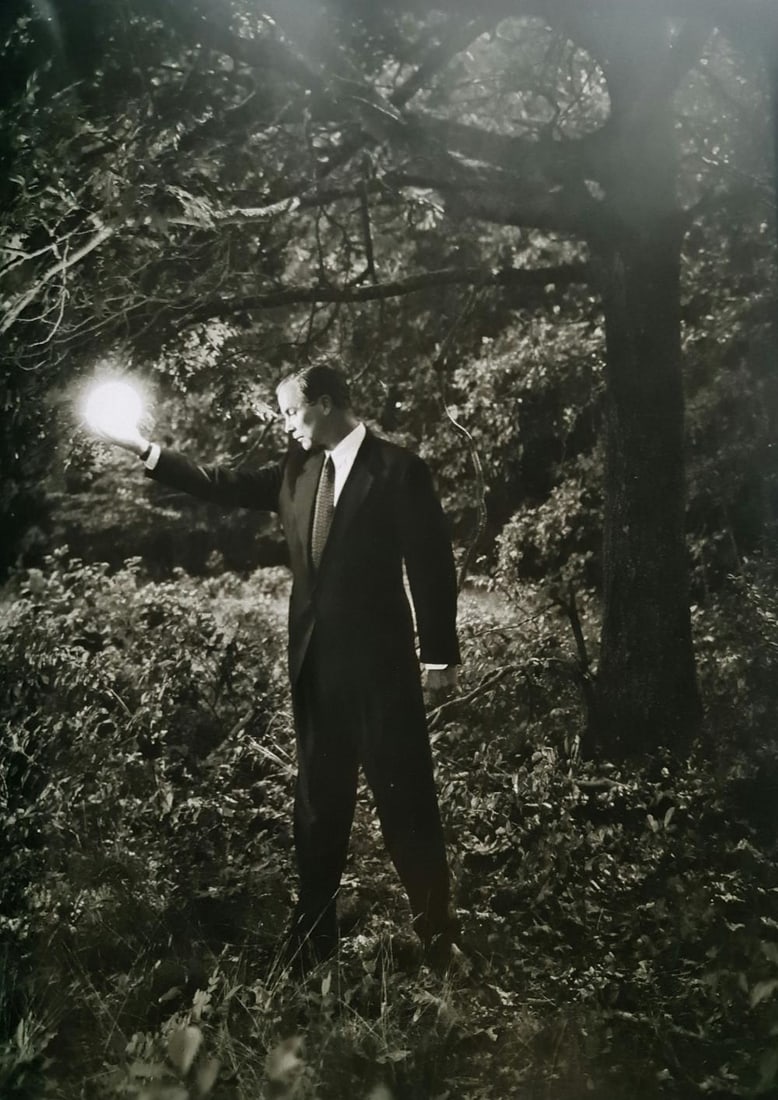 Annie Leibovitz, Robert Wilson, The Watermill Center, Water Mil, New York, 1994: Photographer: Annie Leibovitz October 2, 1949. Anna-Lou "Annie" Leibovitz is an American portrait photographer. She is best known for her engaging portraits, particularly of celebrities, which often f