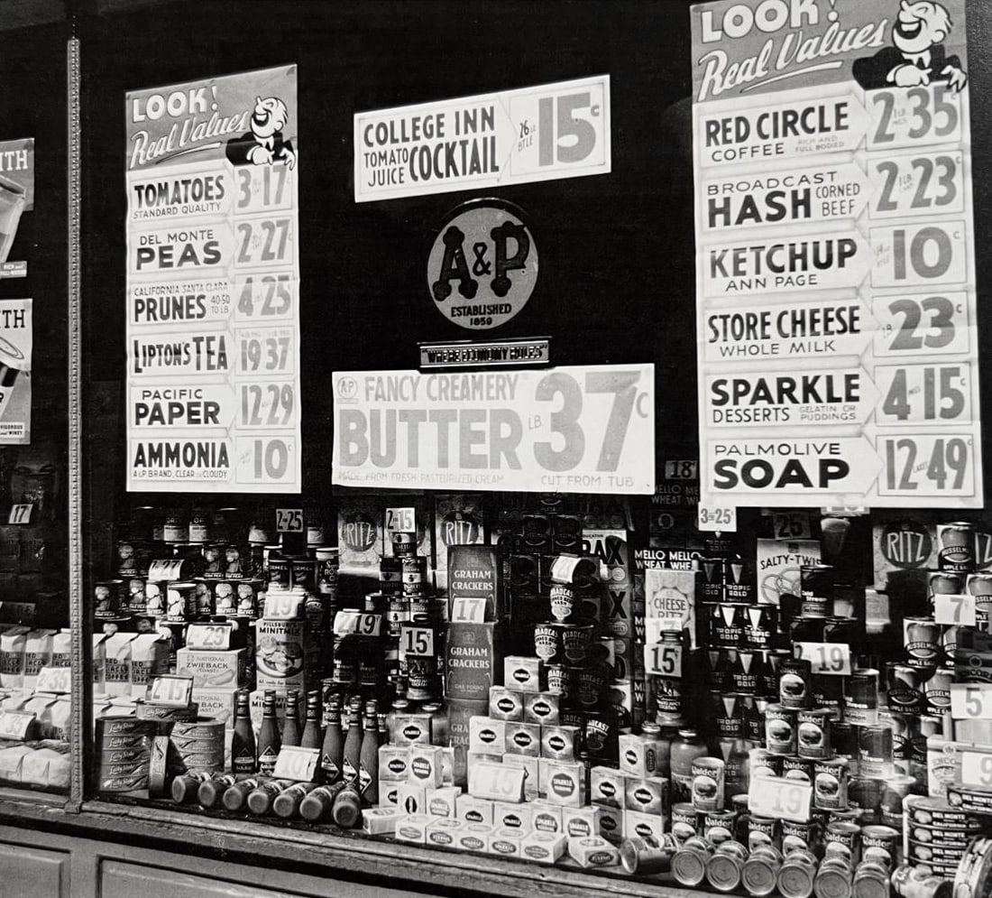 Berenice Abbott, A & P, Great Atlantic And Pacific Tea Company, 246 Third Avenue, 1930s (1 of 1)