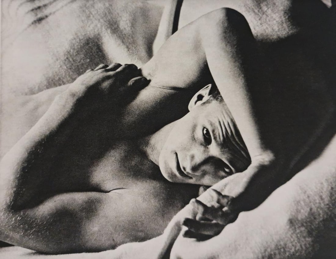 Herbert List, Munich, Germany, 1954 - 2: Title: Herbert List, Munich, Germany, 1954 - 2 Type: Sheet-Fed Photogravures Year: 1988 Publisher: Twin Palms Publishers Size: 8" x 6.5" Print Origin: Japan Condition: Excellent