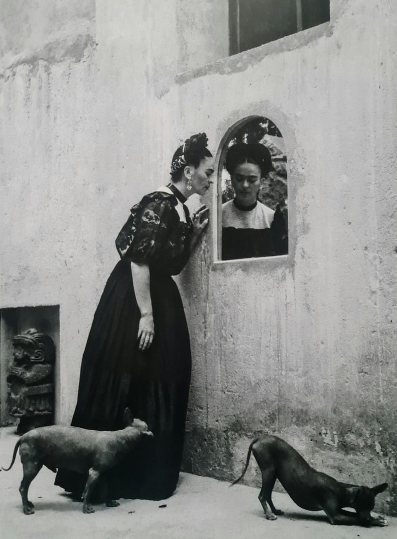 FRIDA KAHLO, LOOKING AT MIRROR, 1944: Subject: Looking at mirror Subject/Title- Frida Kahlo Photos Type Of Print: Authentic Vintage Sheet Fed Photogravure/Heliogravure Date Of Print: 2021 Publisher: Taschen GmbH Paper: Medium weight, clay