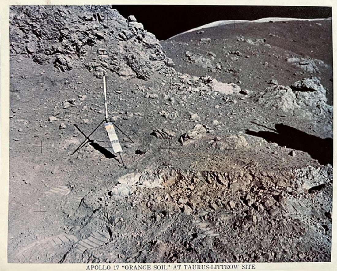 Nasa, Apollo 17 'Orange Soil', At Taurus-Littrow Site (1 of 2)
