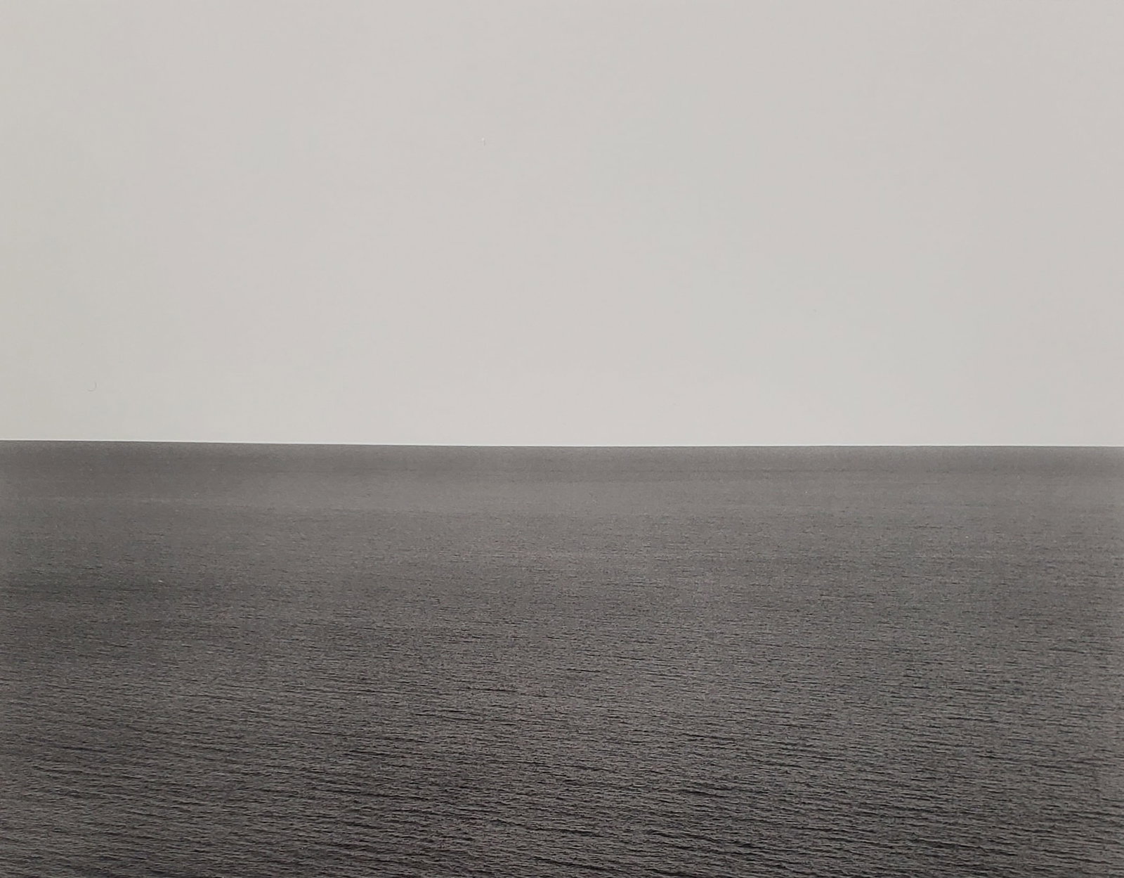Hiroshi Sugimoto North Pacific Ocean, Ohkurosaki, 2002: Subject: Hiroshi Sugimoto, North Pacific Ocean, Ohkurosaki, 2002 Type: Sheet-fed Photograuvere Year: 2005 Publisher: Hatje Cantz Verlag Size: 8.5" x 7" Country of Origin: Japan Condition: Excellent