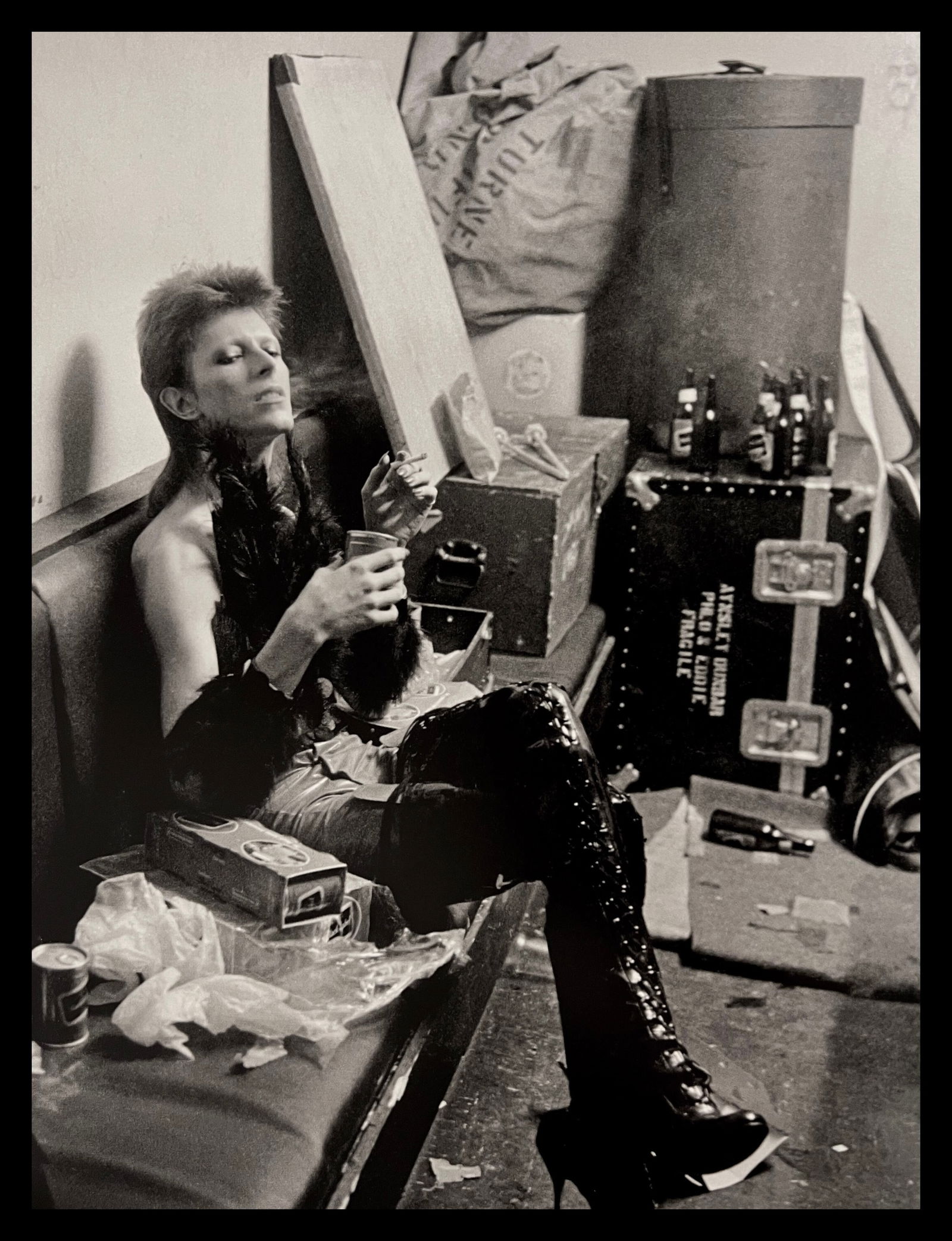 Terry O'neill, Backstage at The Marquee Club during David Bowie's last Ziggy Stardust performance (1 of 1)