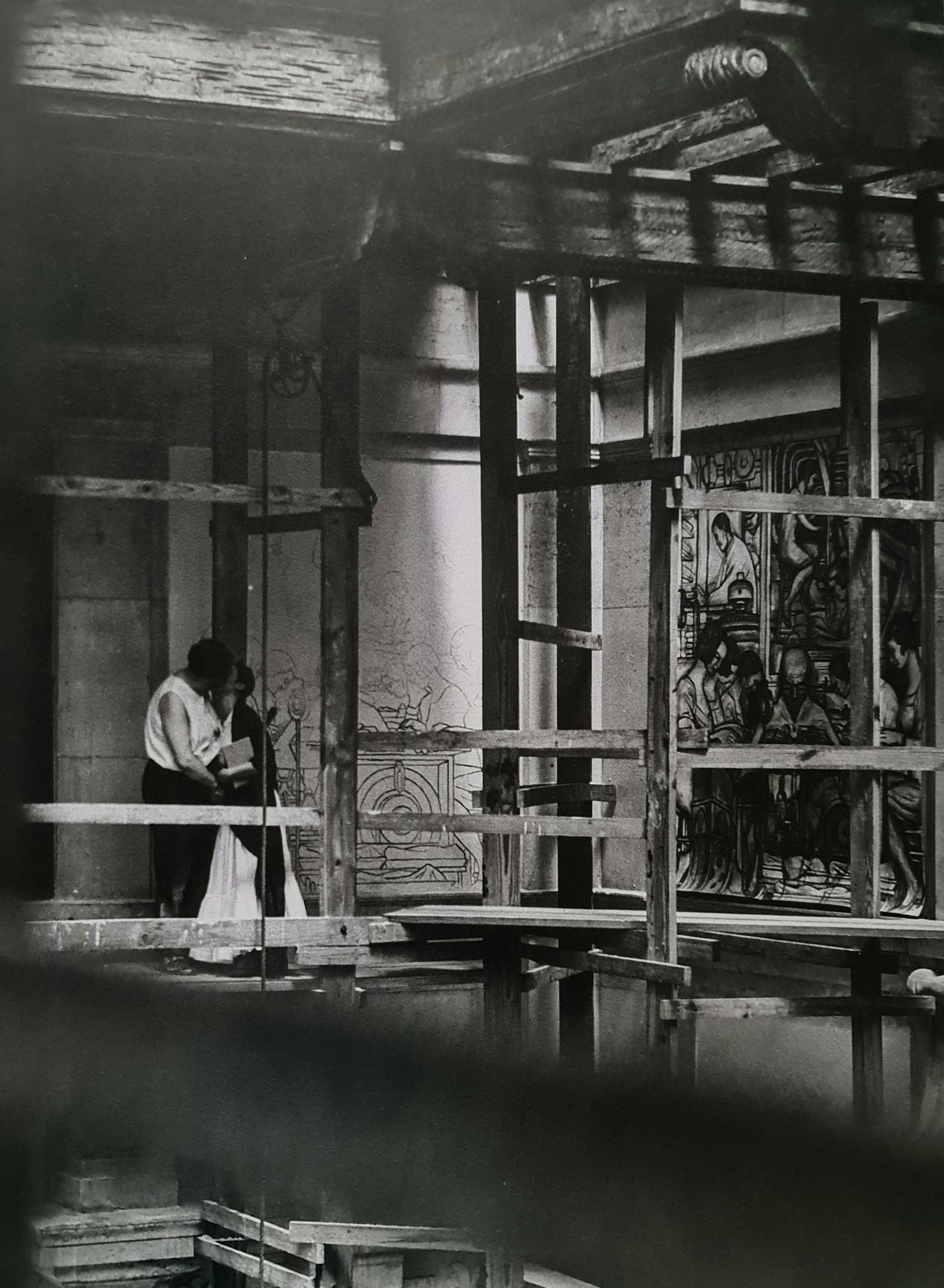 Frida Kahlo, Kissing Diego Rivera: Subject: Kissing Diego Rivera Subject/Title- Frida Kahlo Photos Type Of Print: Authentic Vintage Sheet Fed Photogravure/Heliogravure Date Of Print: 2021 Publisher: Taschen GmbH Paper: Medium weight, c