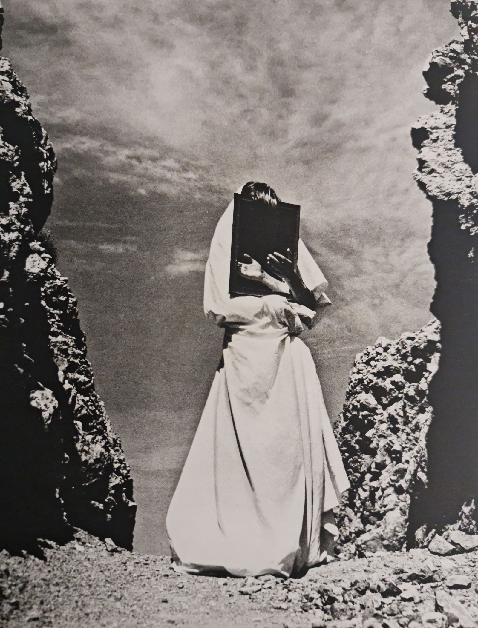 Herbert List, Lykabettos, Athens, Greece, 1936 - 1: Title: Herbert List, Lykabettos, Athens, Greece, 1936 - 1 Type: Sheet-Fed Photogravures Year: 1988 Publisher: Twin Palms Publishers Size: 10.5" x 8" Print Origin: Japan Condition: Excellent