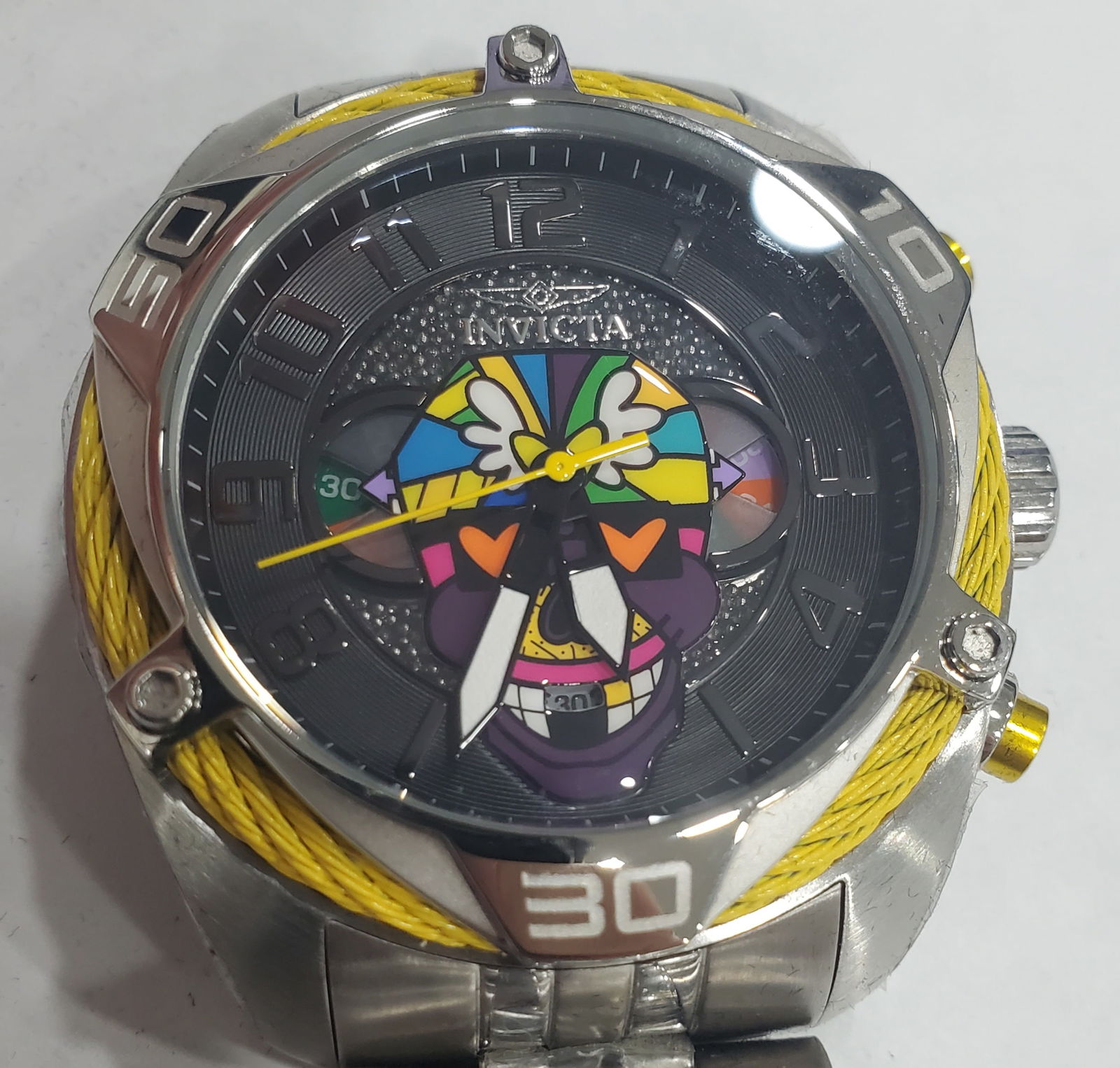 Romero Britto Limited Edition Invicta Watch: Artist: Romero Britto Type: Quartz Watch Limited Edition Watch Comes With the Original Romero Britto Box Length- 9 Inches Condition- Very Good! Like New, never worn Buyer's Premium 25%