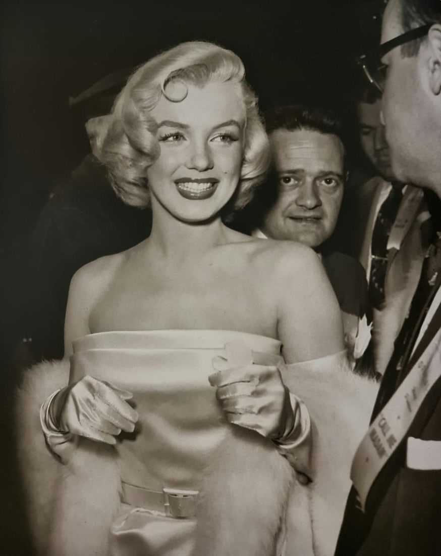 Marilyn Monroe, film premiere in Hollywood, 1952 (1 of 1)
