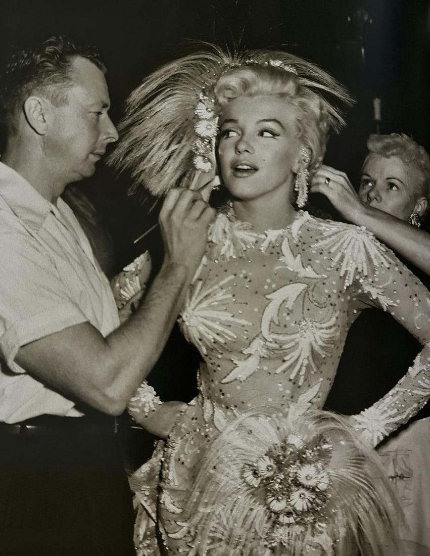 Marilyn Monroe, Getting ready for three performances of There's No Business Like Show Business, (1 of 1)