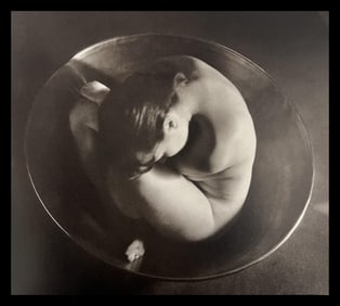 Ruth Bernhard, Embryo, 1934