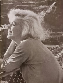 Marilyn Monroe on a balcony