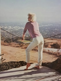 Marilyn Monroe overlooking Los Angeles - 1