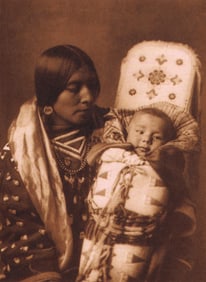 Edward S. Curtis, PLATE 77 Mother and Child Asparoke, CA, 1908