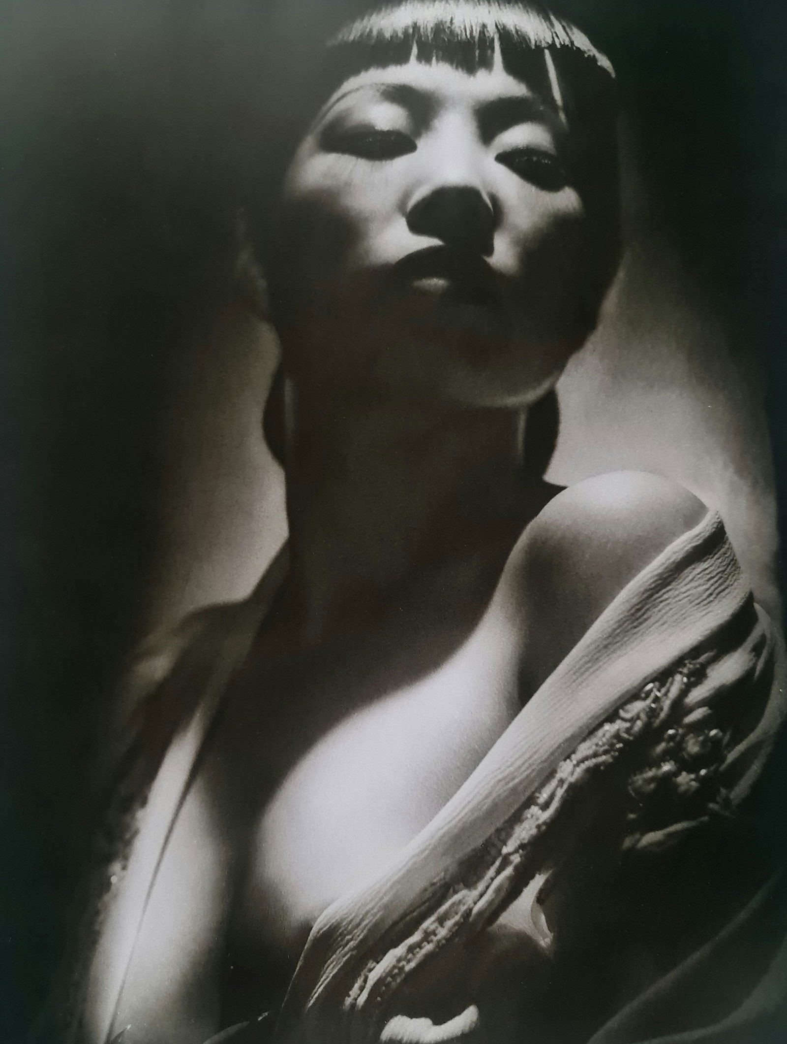 George Hurrell, Anna May Wong, 1938: Photographer: George Edward Hurrell (June 1, 1904 – May 17, 1992) was a photographer who contributed to the image of glamour presented by Hollywood during the 1930s and 1940s.Title: Anna May Wong, 1