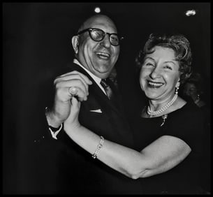 Diane Arbus, A Jewish couple dancing, N.Y.C., 1963