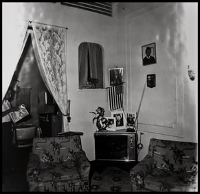Diane Arbus, An empty room, N.Y.C., 1968