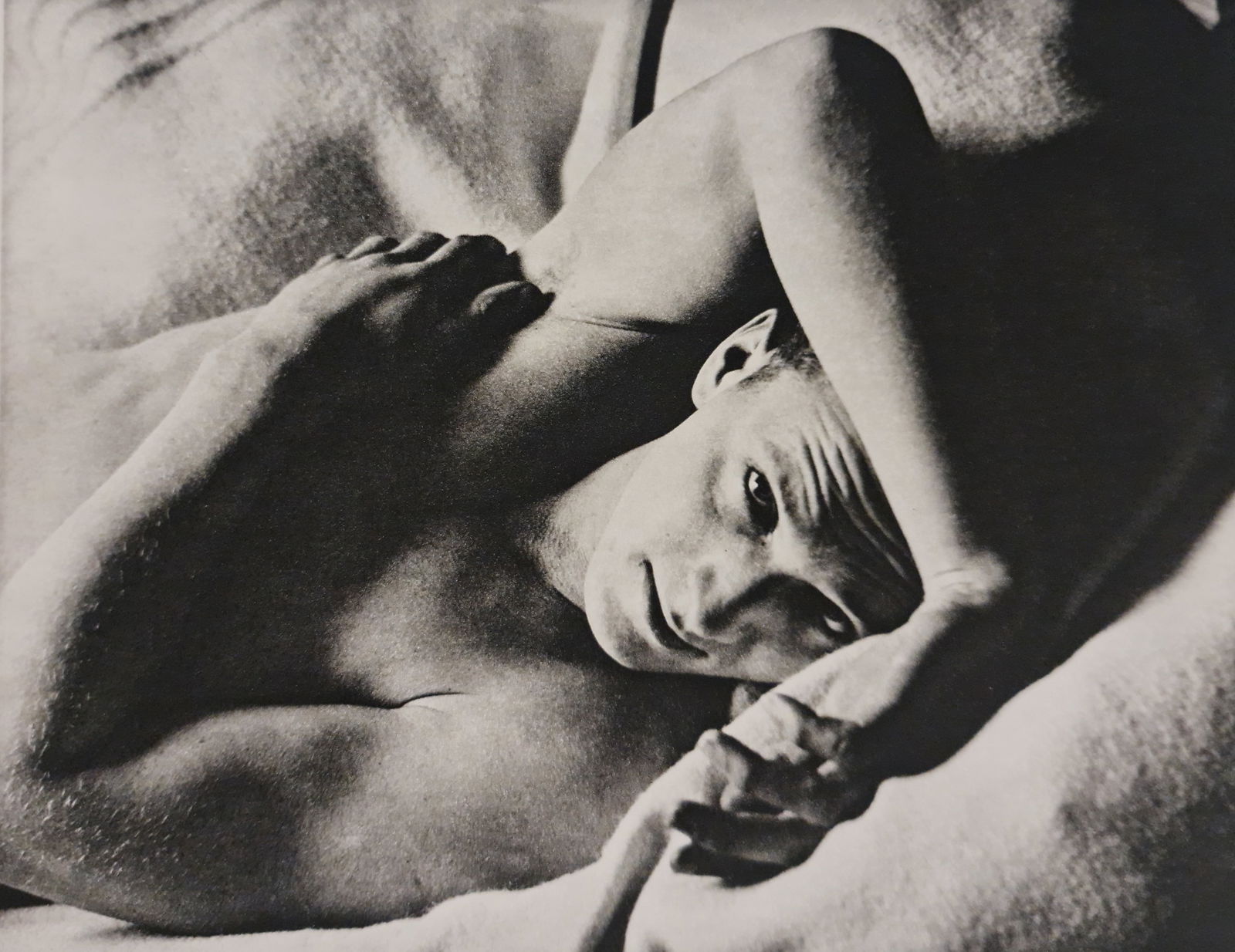 Herbert List, Munich, Germany, 1954 - 2: Title: Herbert List, Munich, Germany, 1954 - 2 Type: Sheet-Fed Photogravures Year: 1988 Publisher: Twin Palms Publishers Size: 8" x 6.5" Print Origin: Japan Condition: Excellent