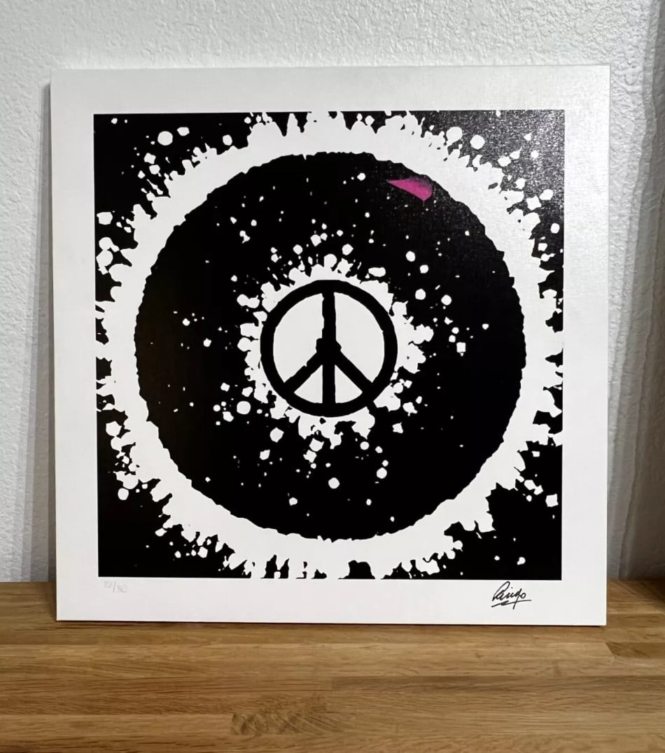Ringo Starr, 'Black & White Peace Sign', Hand Signed Limited Edition: Artist: Ringo Starr Title: Black & White Peace Type: Giclee on Canvas Signed: Yes Edition: 16 of 30 Size: 17.75"x16.5" Artwork is in excellent condition. Signed and Numbered by the artist. Sold unfram