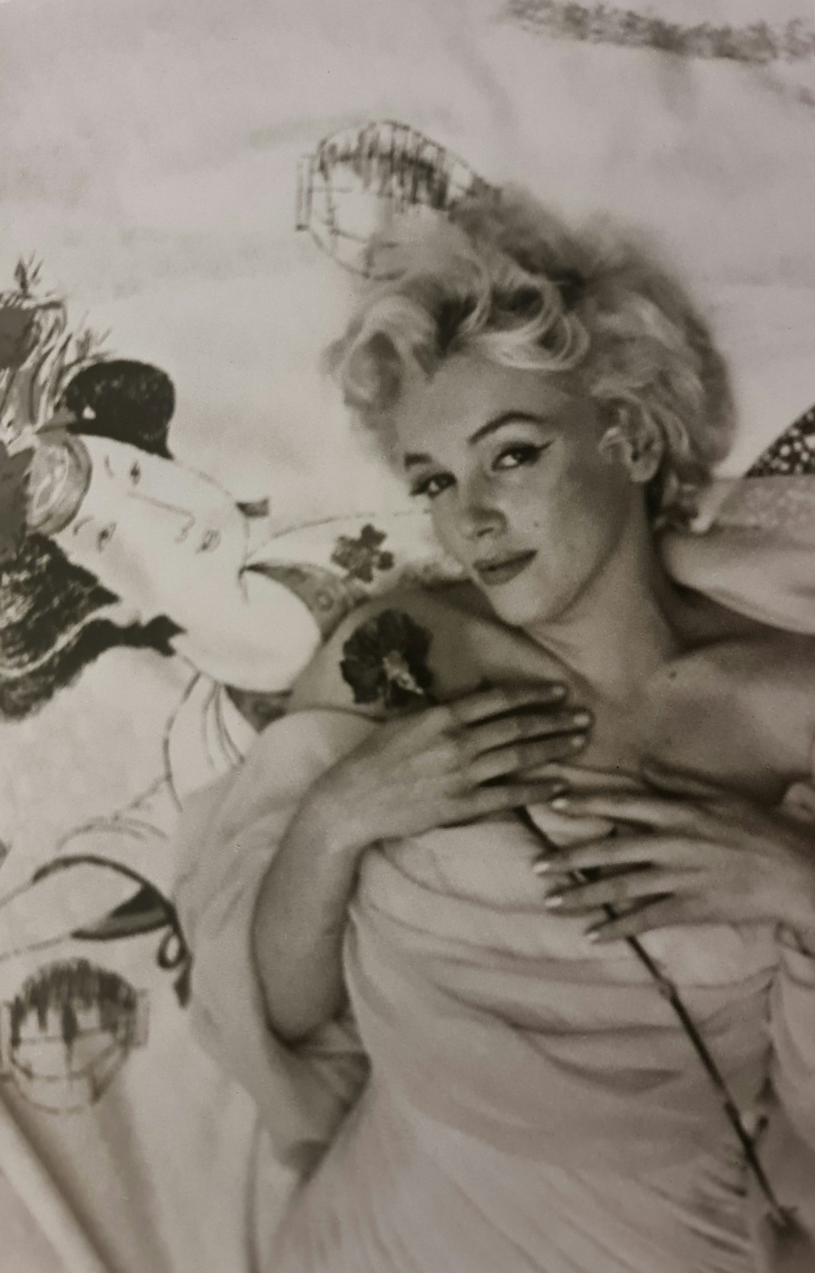 Cecil Beaton, Marilyn Monroe at the Ambassador Hotel, 1956: Photographer: Cecil Beaton Subject/Title: Marilyn Monroe at the Ambassador Hotel Date Of Negative: 1939 Type Of Print: Sheet Fed Photogravure/Heliogravure Date Of Print: 2000 Publisher: teNeues Paper: