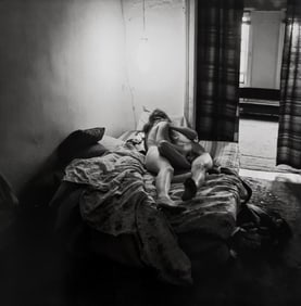 Diane Arbus, Couple under a paper lantern, N.Y.D., 1966