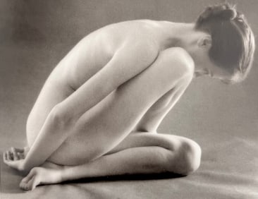 Ruth Bernhard, Folding, 1962