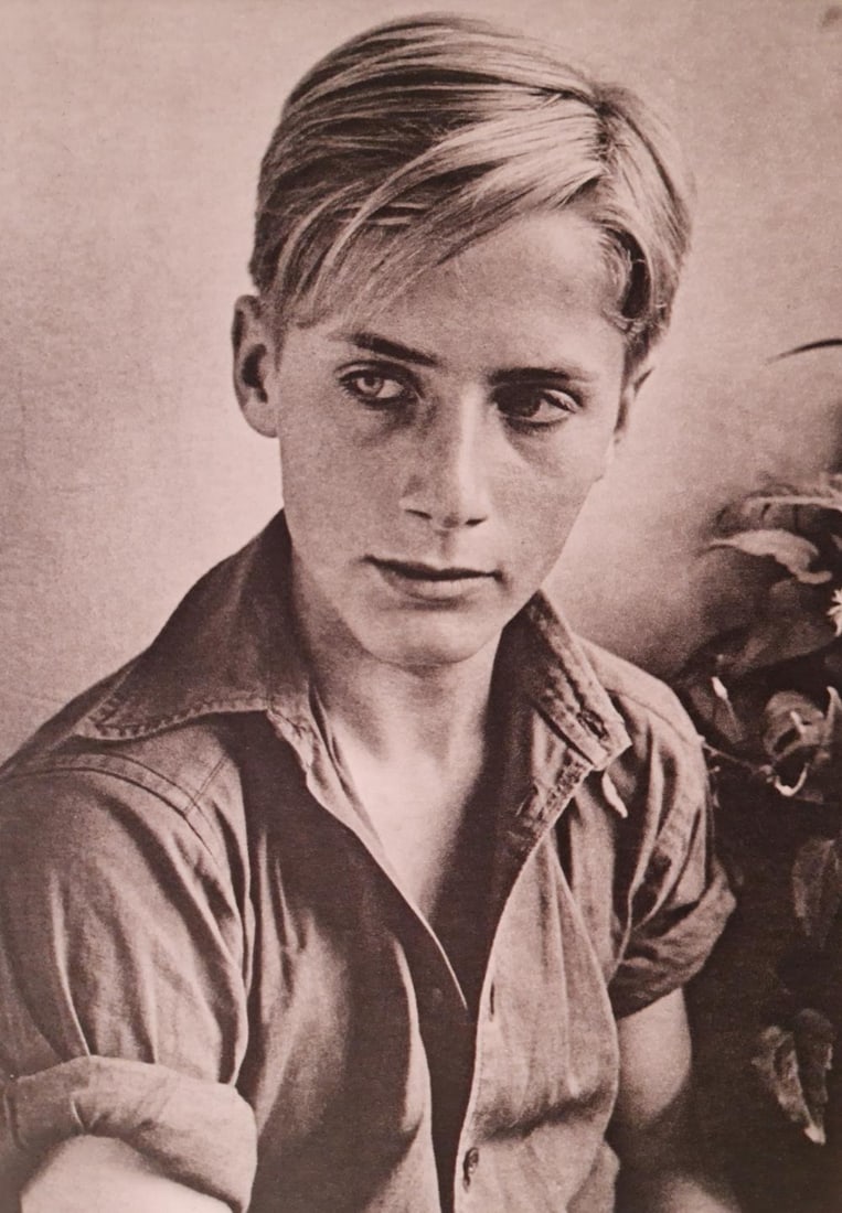 Herbert List, Munich, Germany, 1954 - 1: Title: Herbert List, Munich, Germany, 1954 - 1 Type: Sheet-Fed Photogravures Year: 1988 Publisher: Twin Palms Publishers Size: 10" x 7" Print Origin: Japan Condition: Excellent