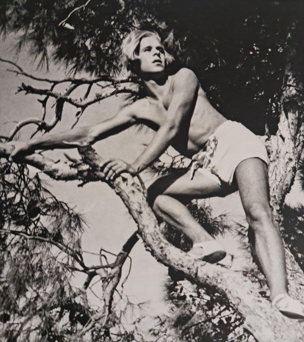 Herbert List, Hamburg, Germany, circa 1933: Title: Herbert List, Hamburg, Germany, 1933 Type: Sheet-Fed Photogravures Year: 1988 Publisher: Twin Palms Publishers Size: 9" x 8" Print Origin: Japan Condition: Excellent