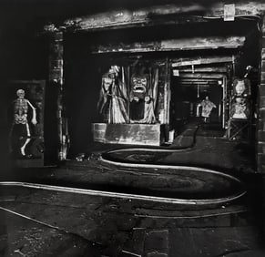 Diane Arbus, Transvestite with a torn stocking, N.Y.C., 1966