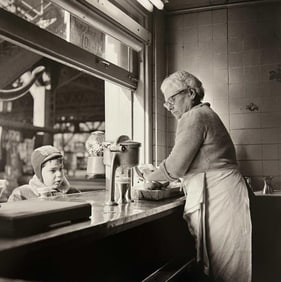 Vivian Maier, New York, October 31, 1954