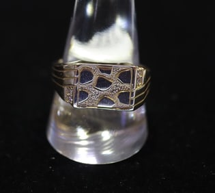 14KT Yellow Gold CZ w/ Hammered Top Cocktail Ring, Size 11