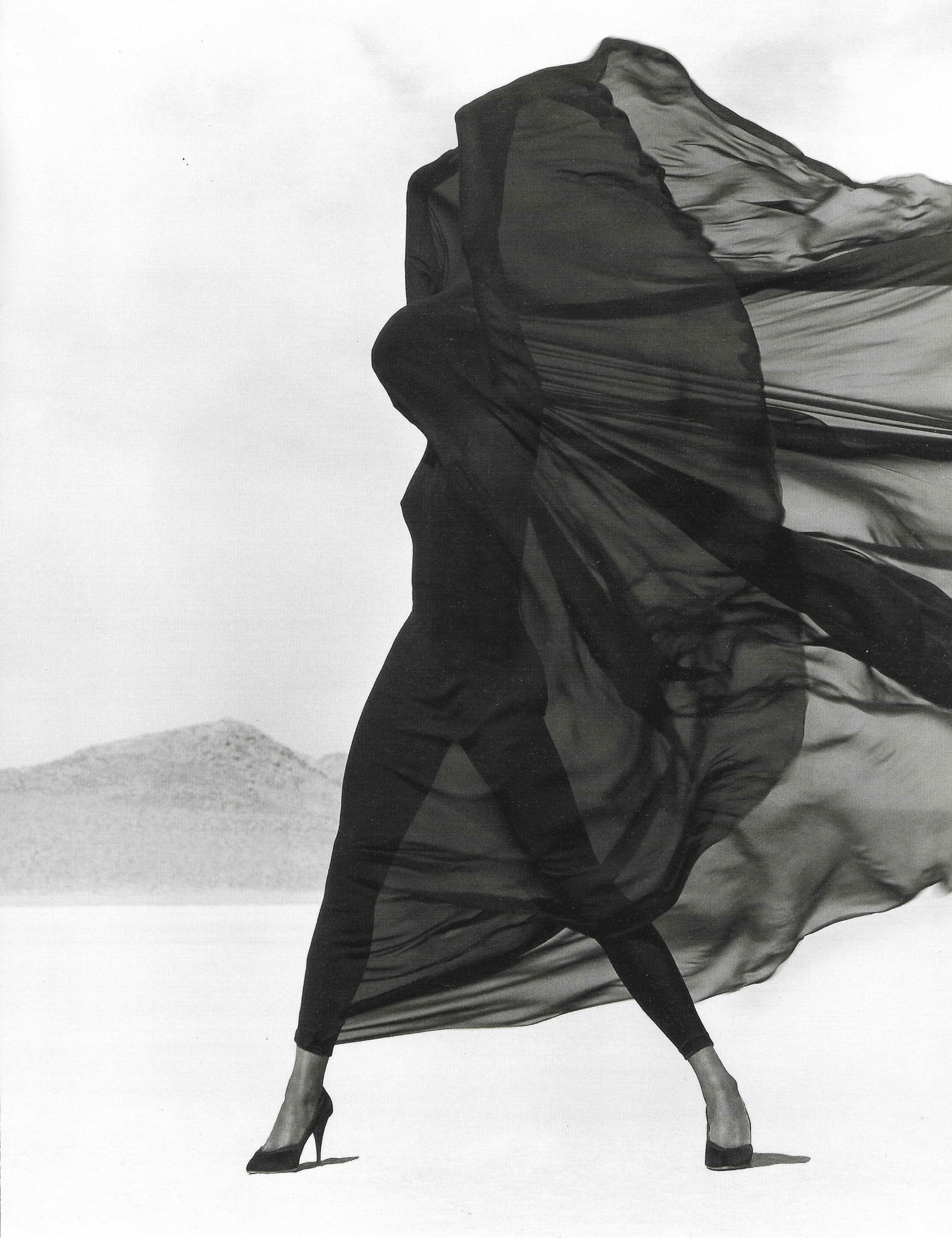 Herb Ritts, Versace Veiled Dress El Mirage, 1990 (1 of 1)